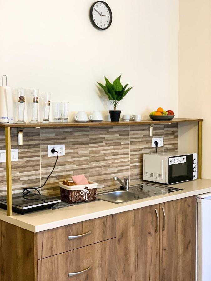 Aranykorona Apartmanhaz Miskolc Exteriör bild