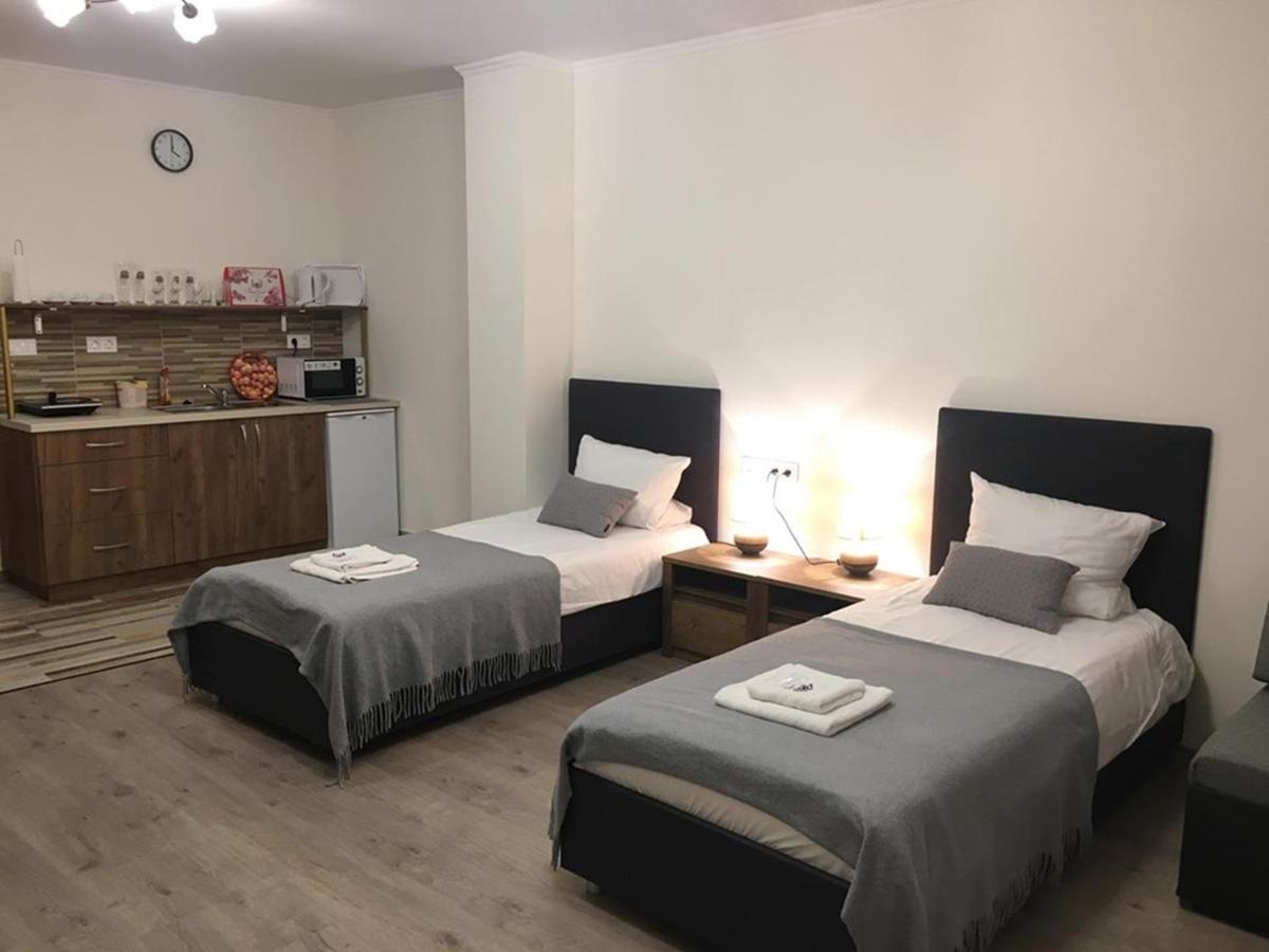 Aranykorona Apartmanhaz Miskolc Exteriör bild