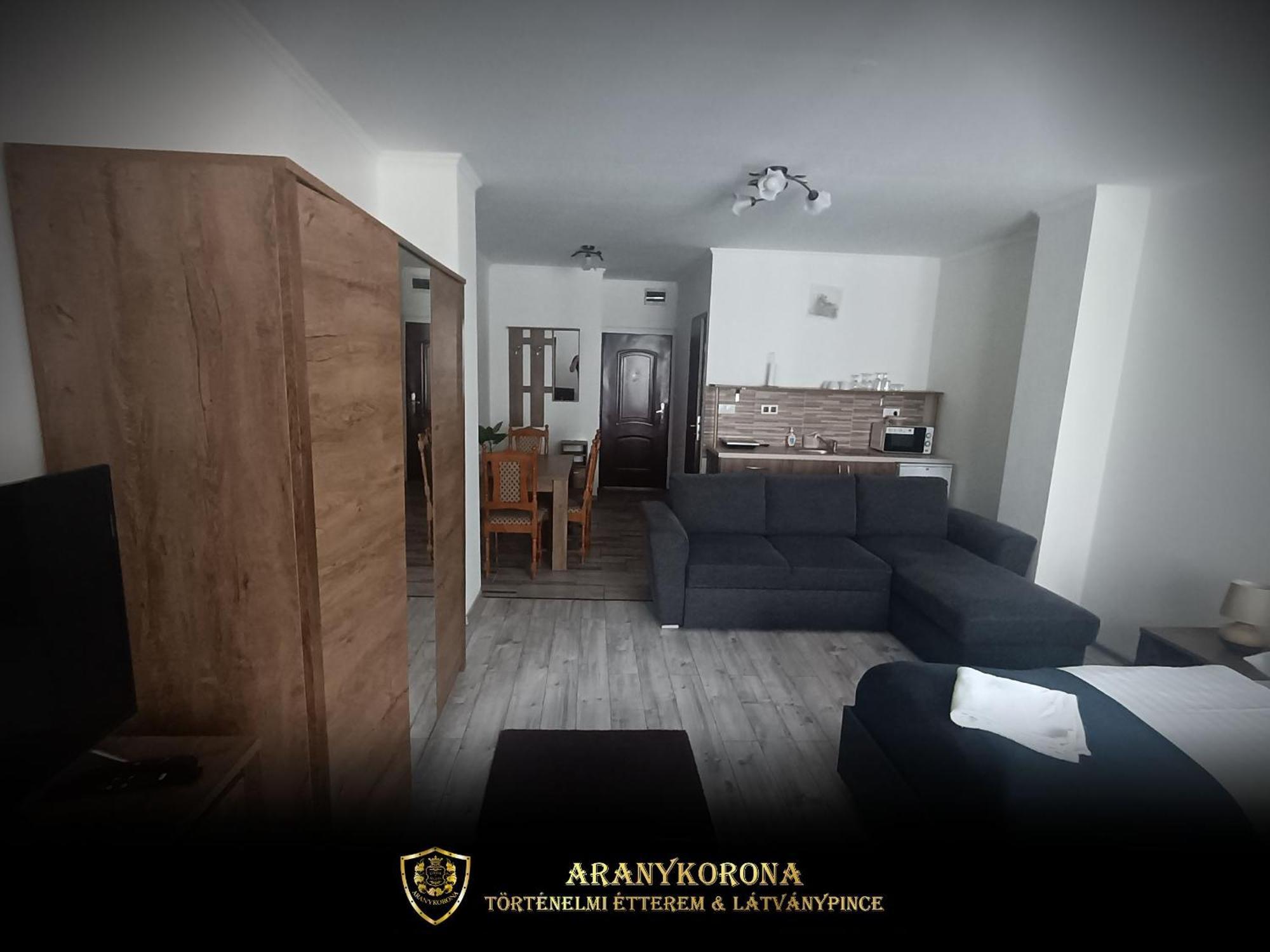 Aranykorona Apartmanhaz Miskolc Exteriör bild