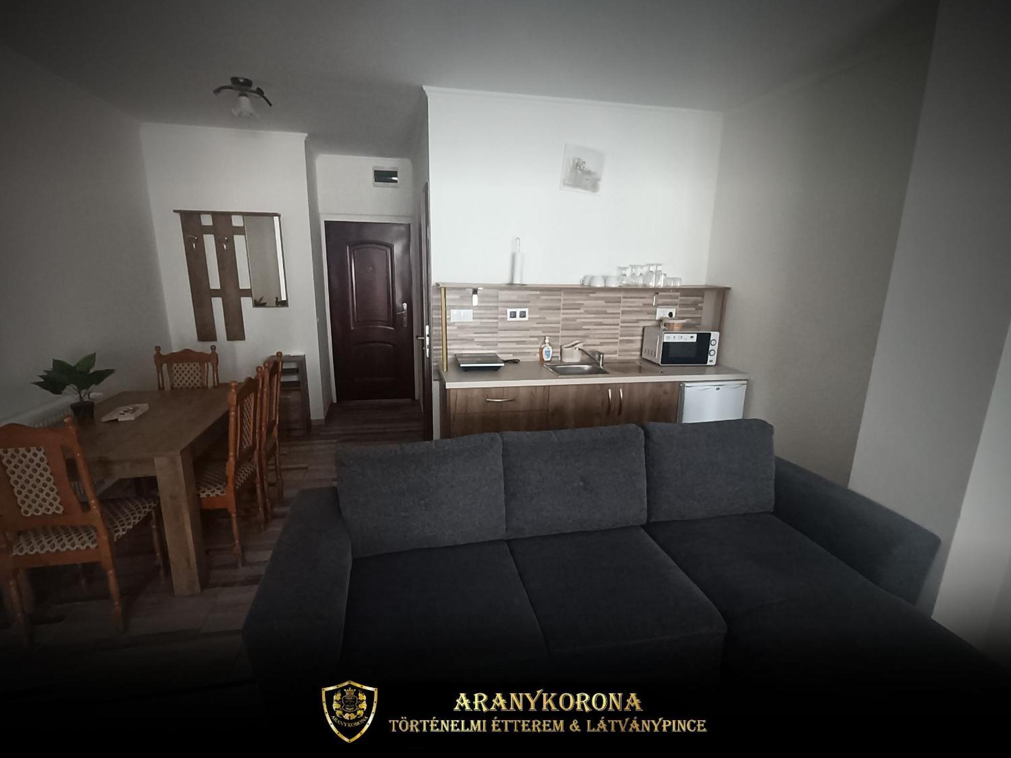 Aranykorona Apartmanhaz Miskolc Exteriör bild